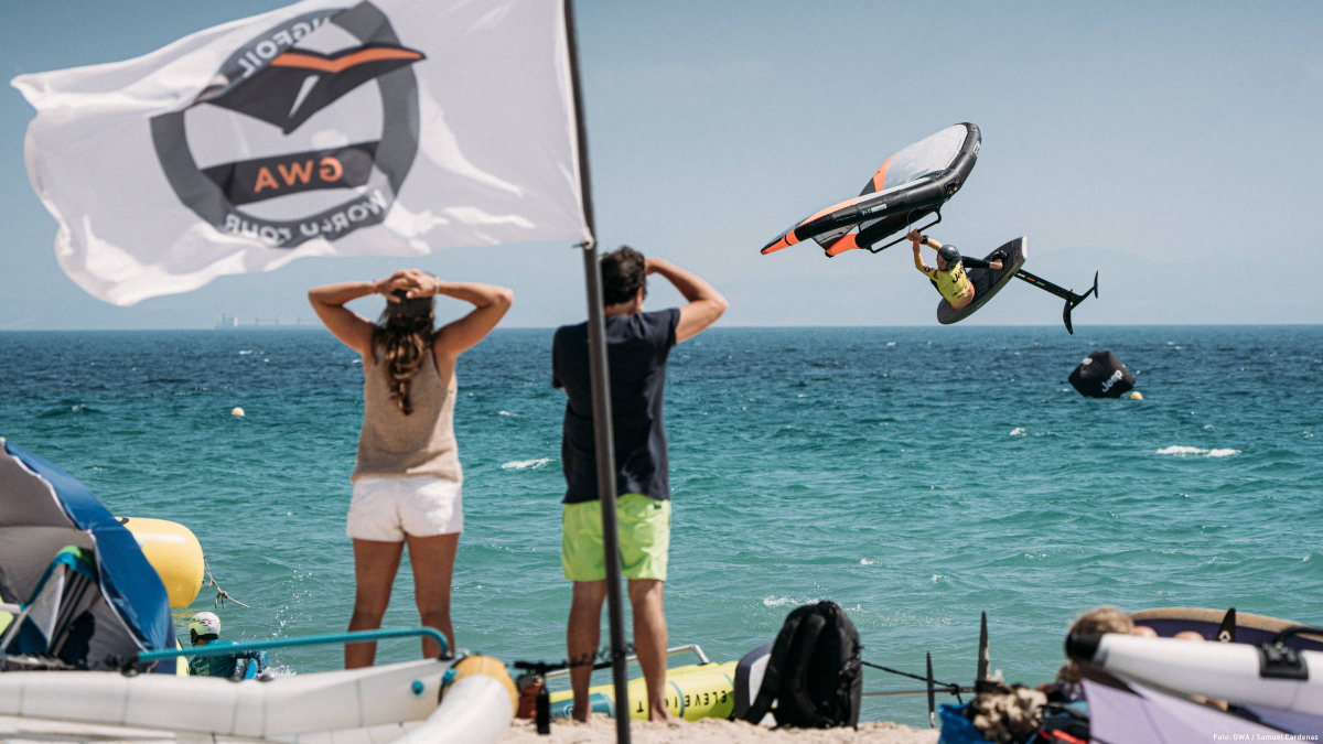 Surf-Freestyle Action vor Tarifa