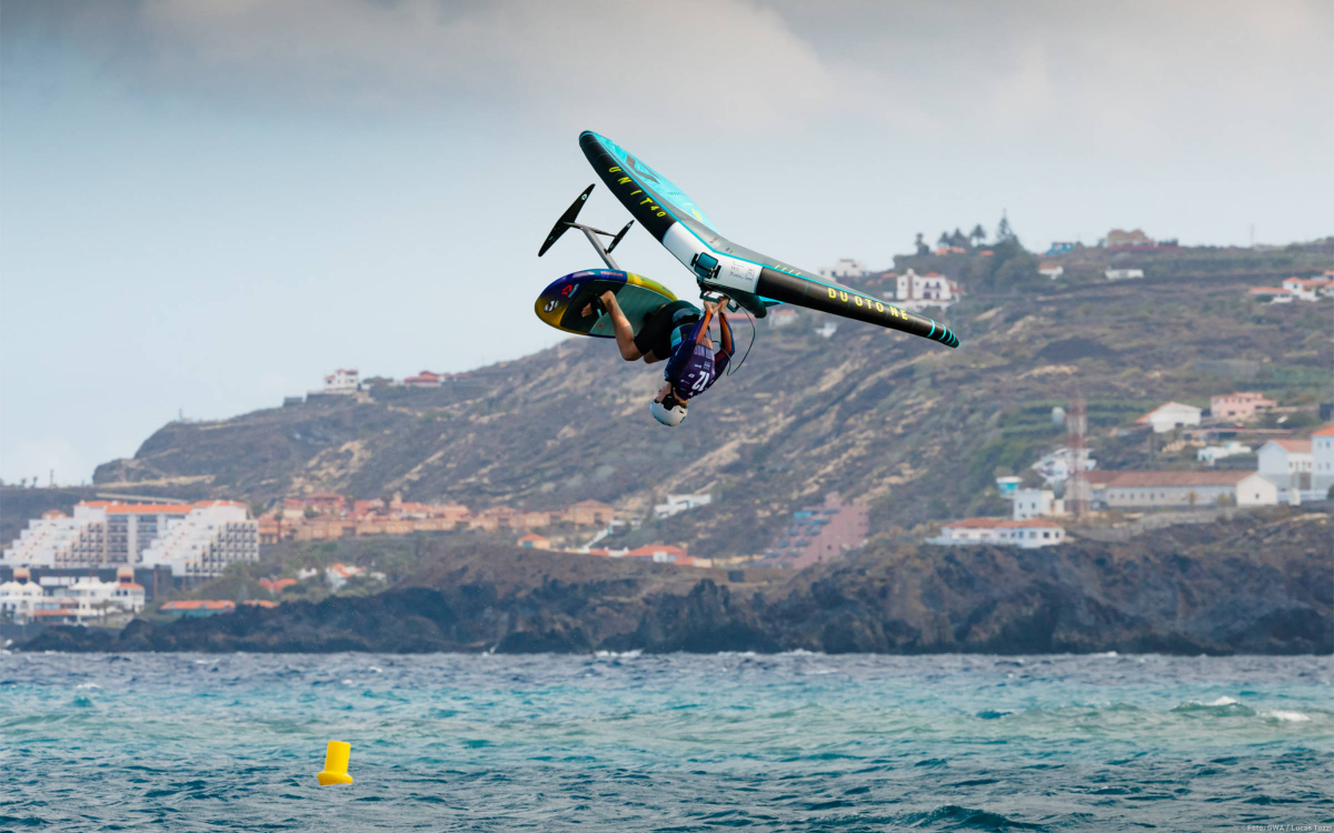 Wingfoilen vor der imposanten Kulisse von La Palma