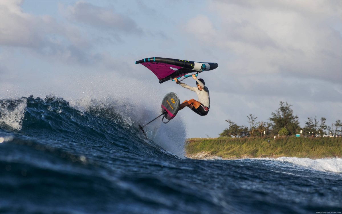 Finn Spencer - Wingfoilen in Hookipa